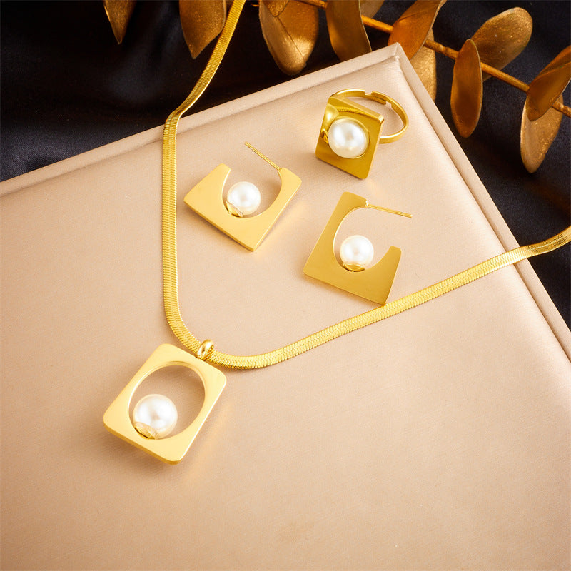 The Caspian Pearl Set