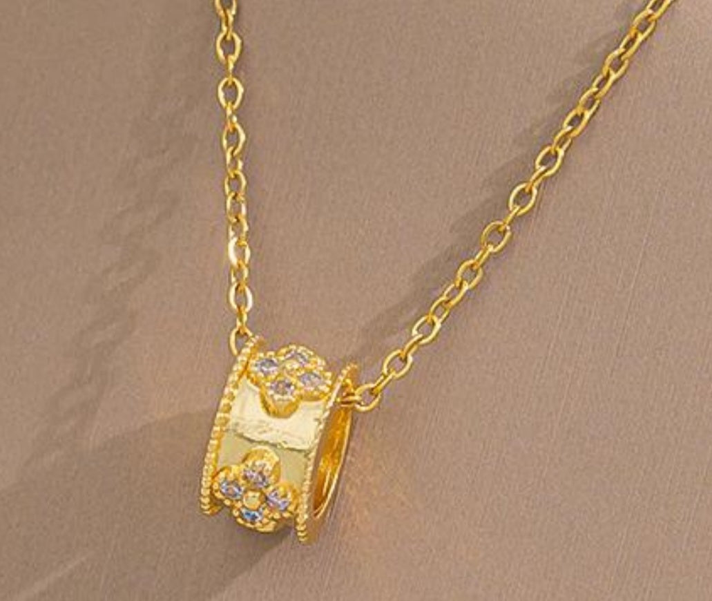 Van Cleef & Arpels Perlée Clover Diamond Necklace